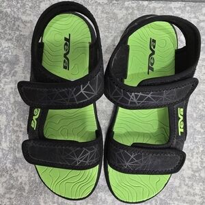 Teva Black and Green  Tidepool  Sport Kids Sandal Size 1